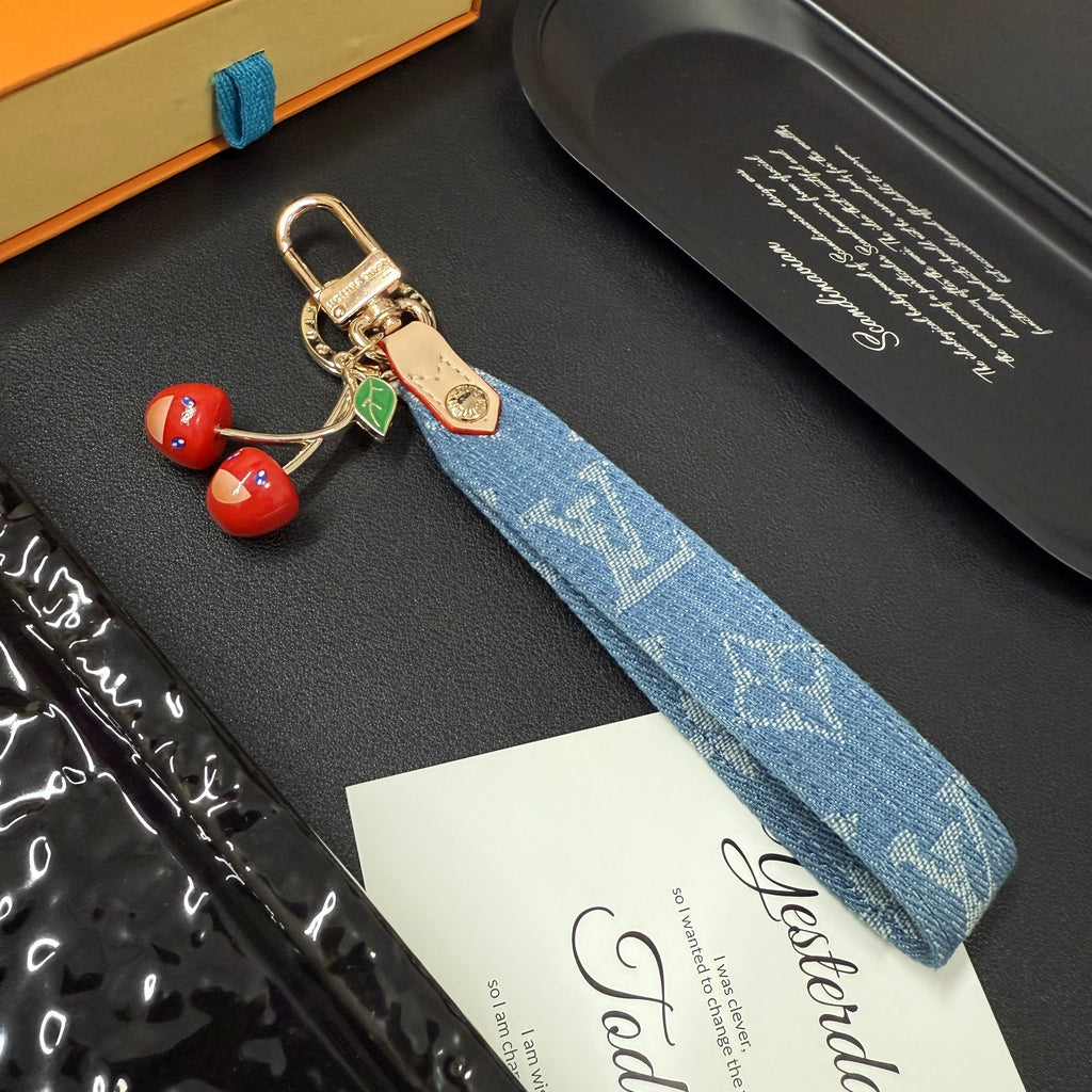 A1Q95E4 Popular bag 's charms accessories