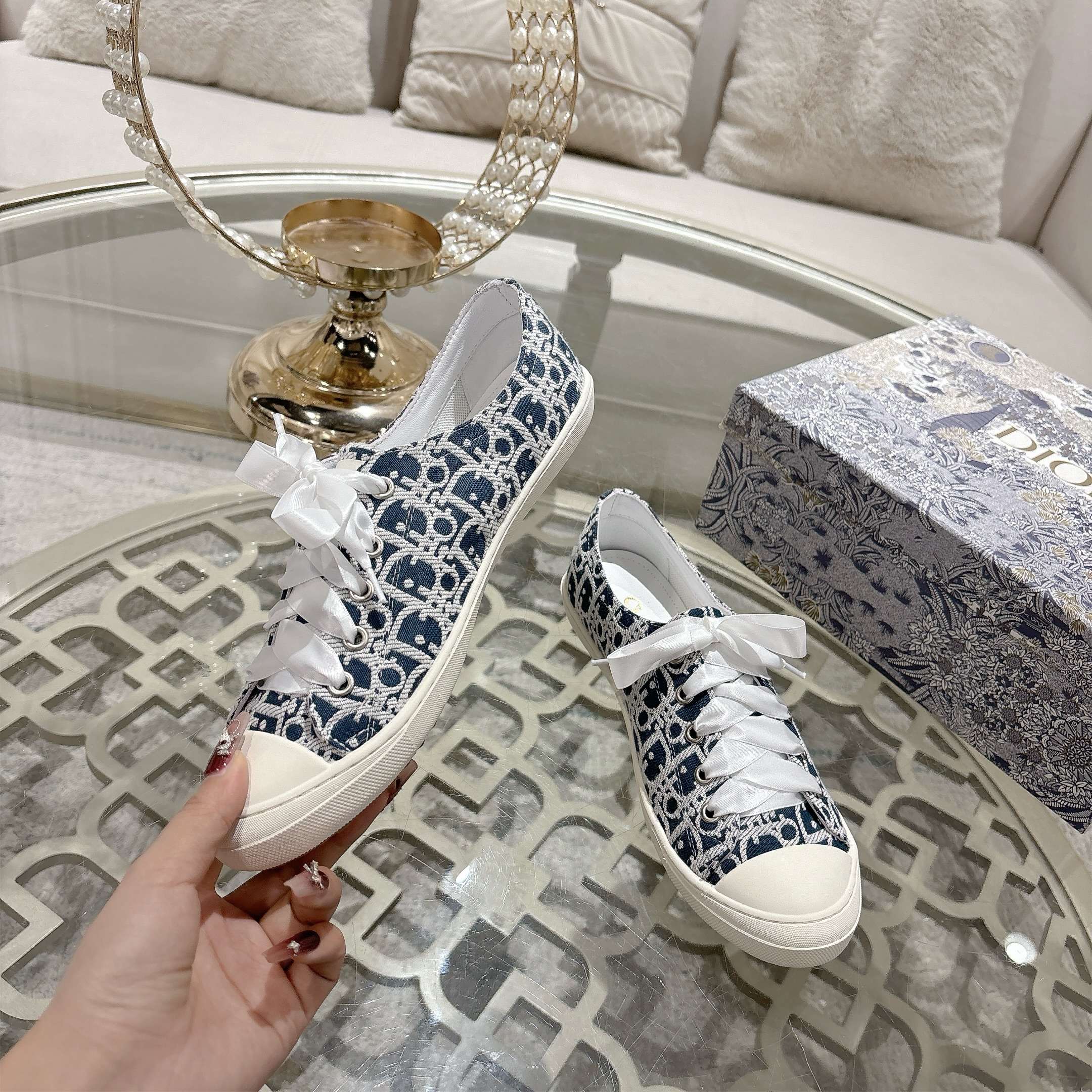 Z2Z85D59 Popular high-quality shoes