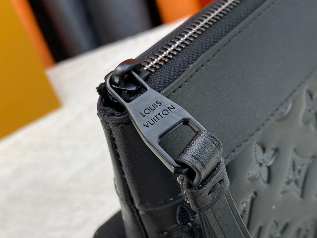 B1X44E400 Popular   leather bag