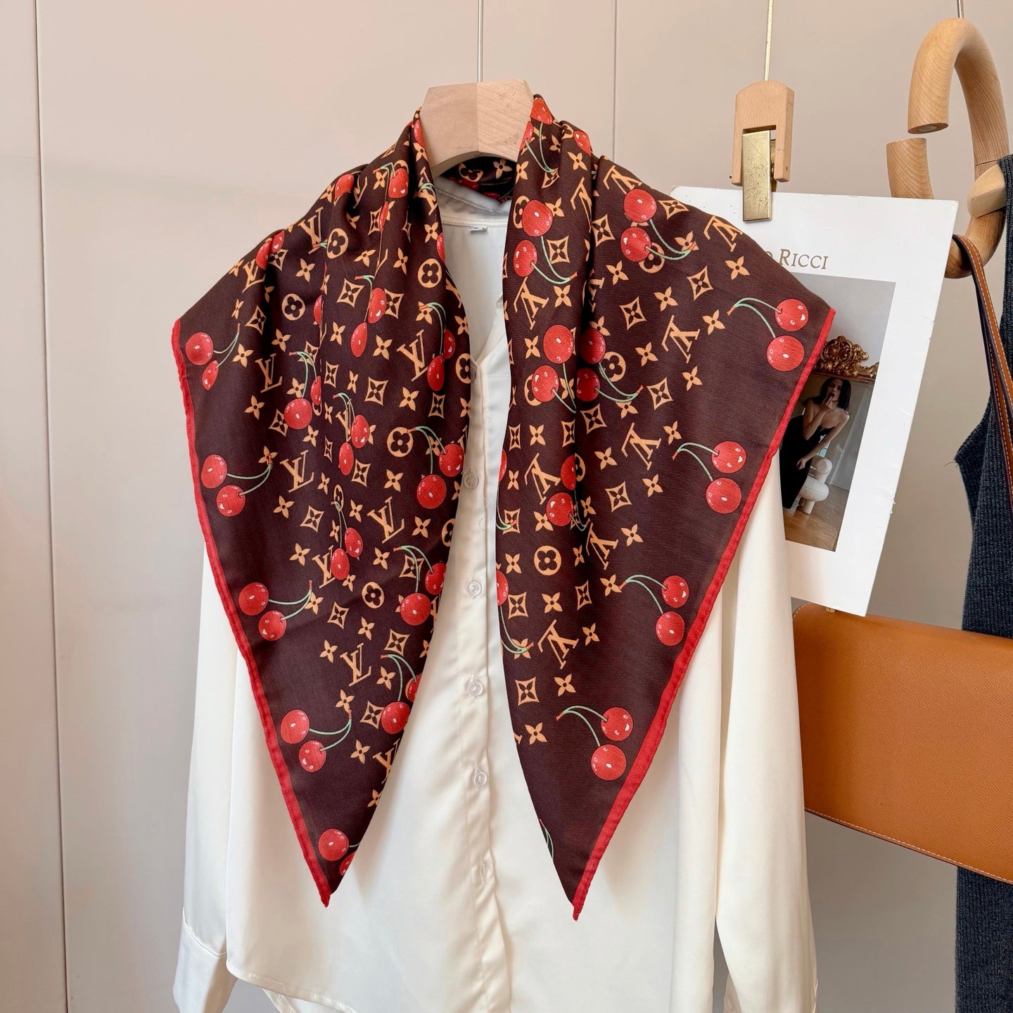 W1N36E31 Popular Silk Scarve