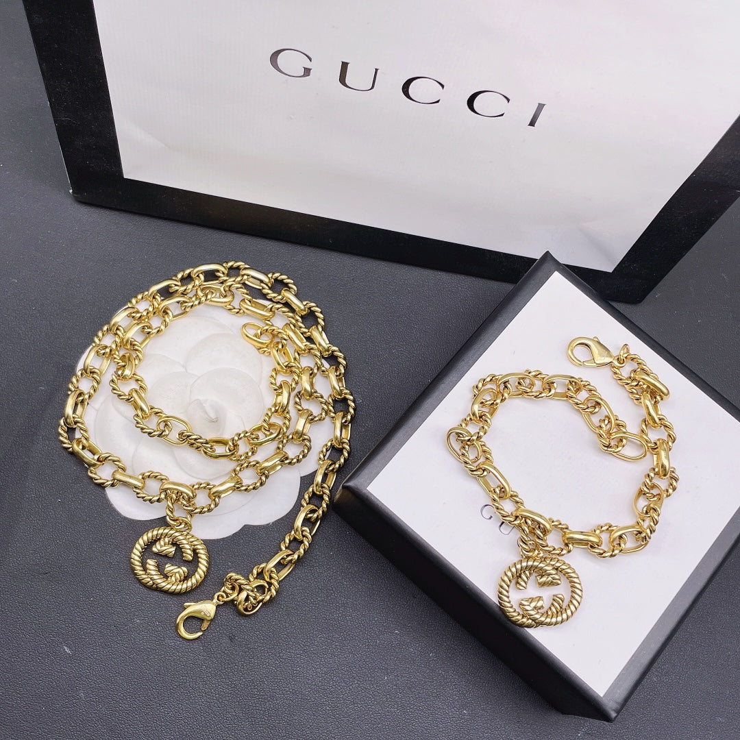 X1B42B13X  Popular Bracelets. Necklaces