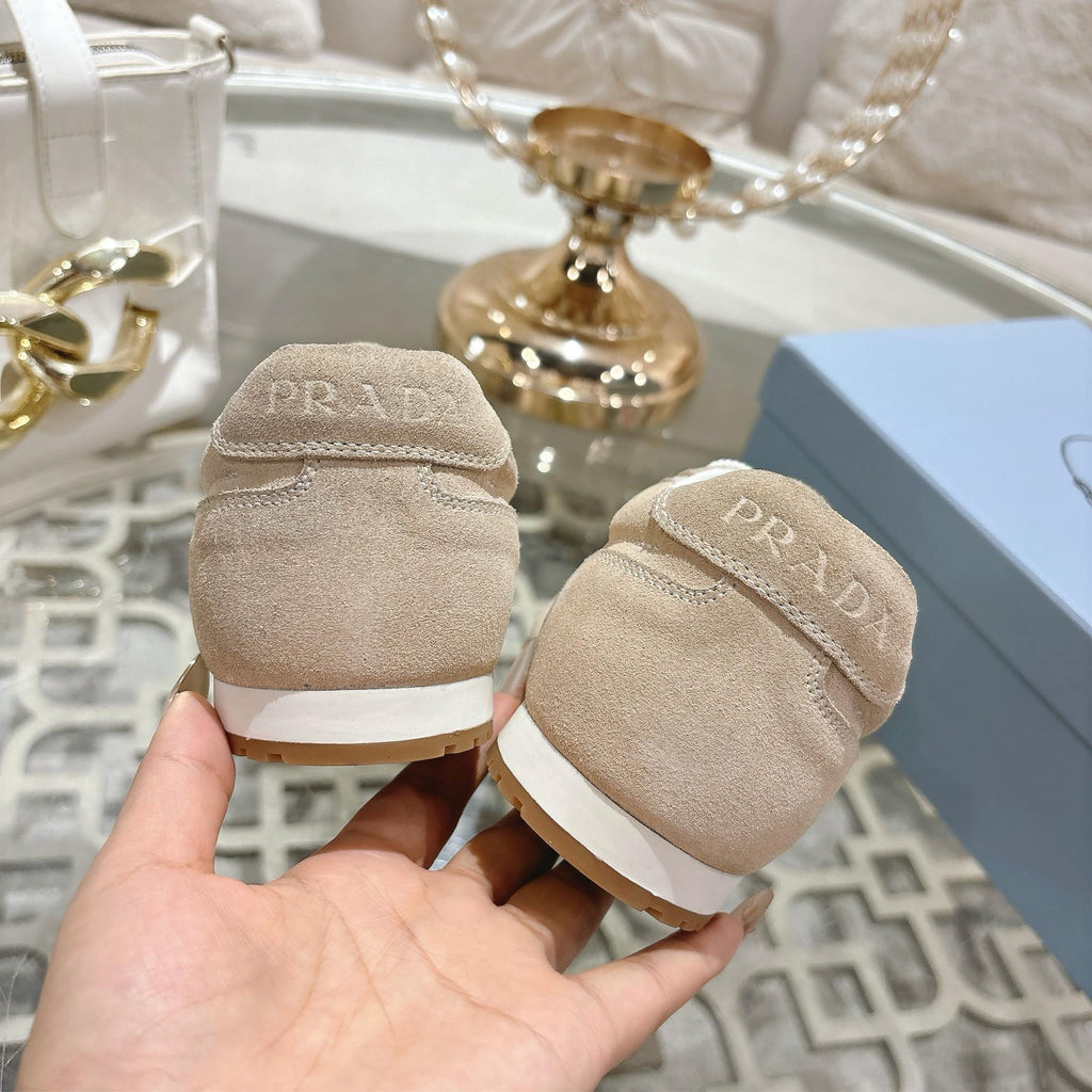 Z2P36D35 Popular high-quality leather Shoes