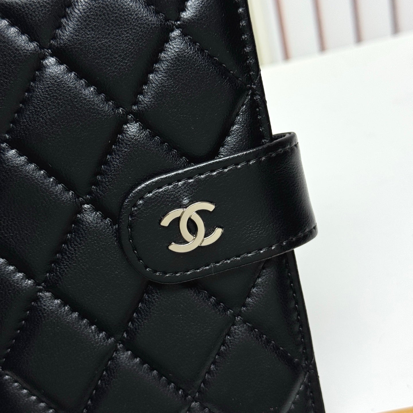B1P36C126 Popular leather bag