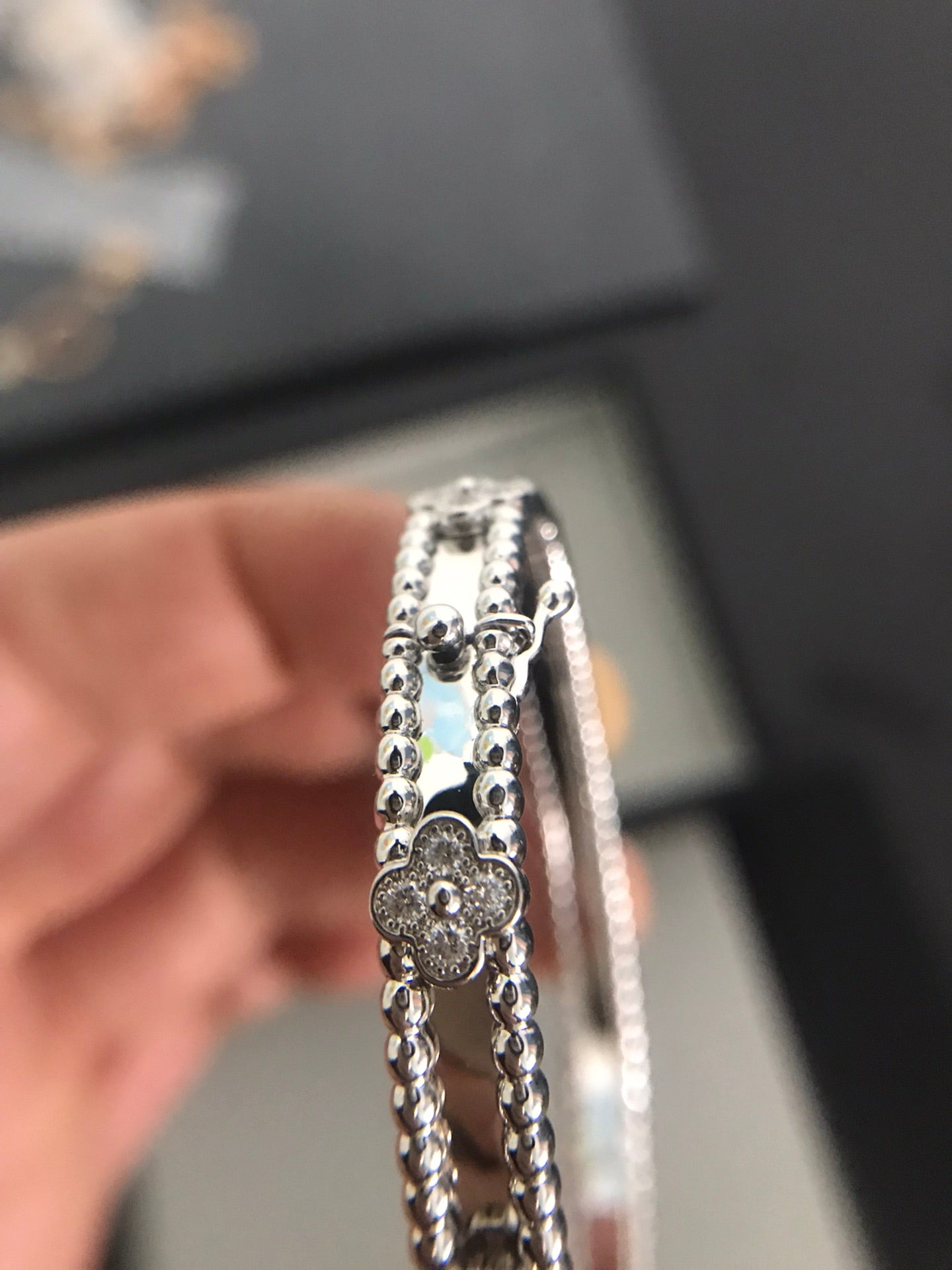 X5Q85VC81K  Popular Bracelets