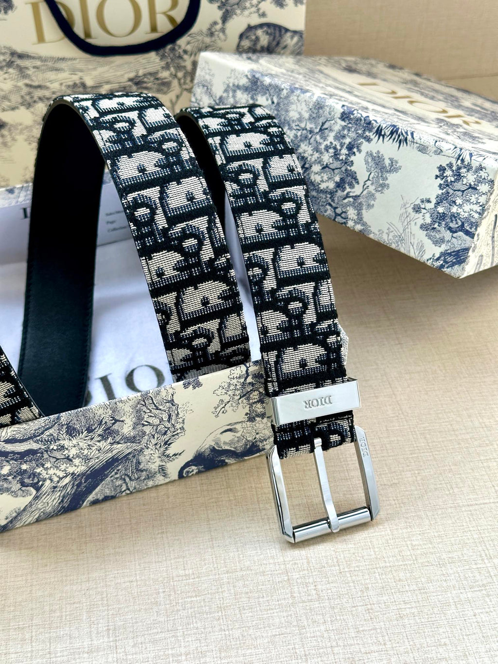 P1Q115D26 Popular High quality belt With full package