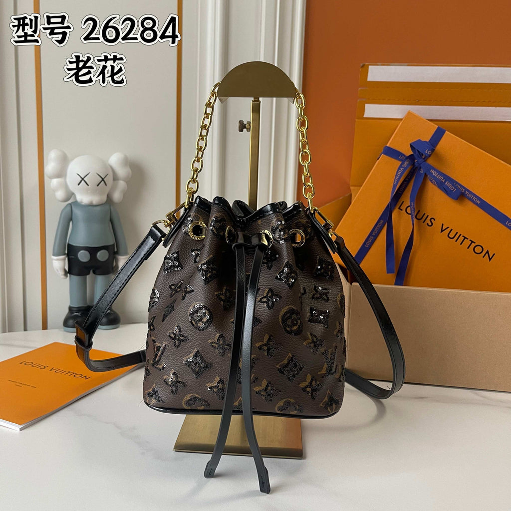 B1P46E39 Popular leather bag