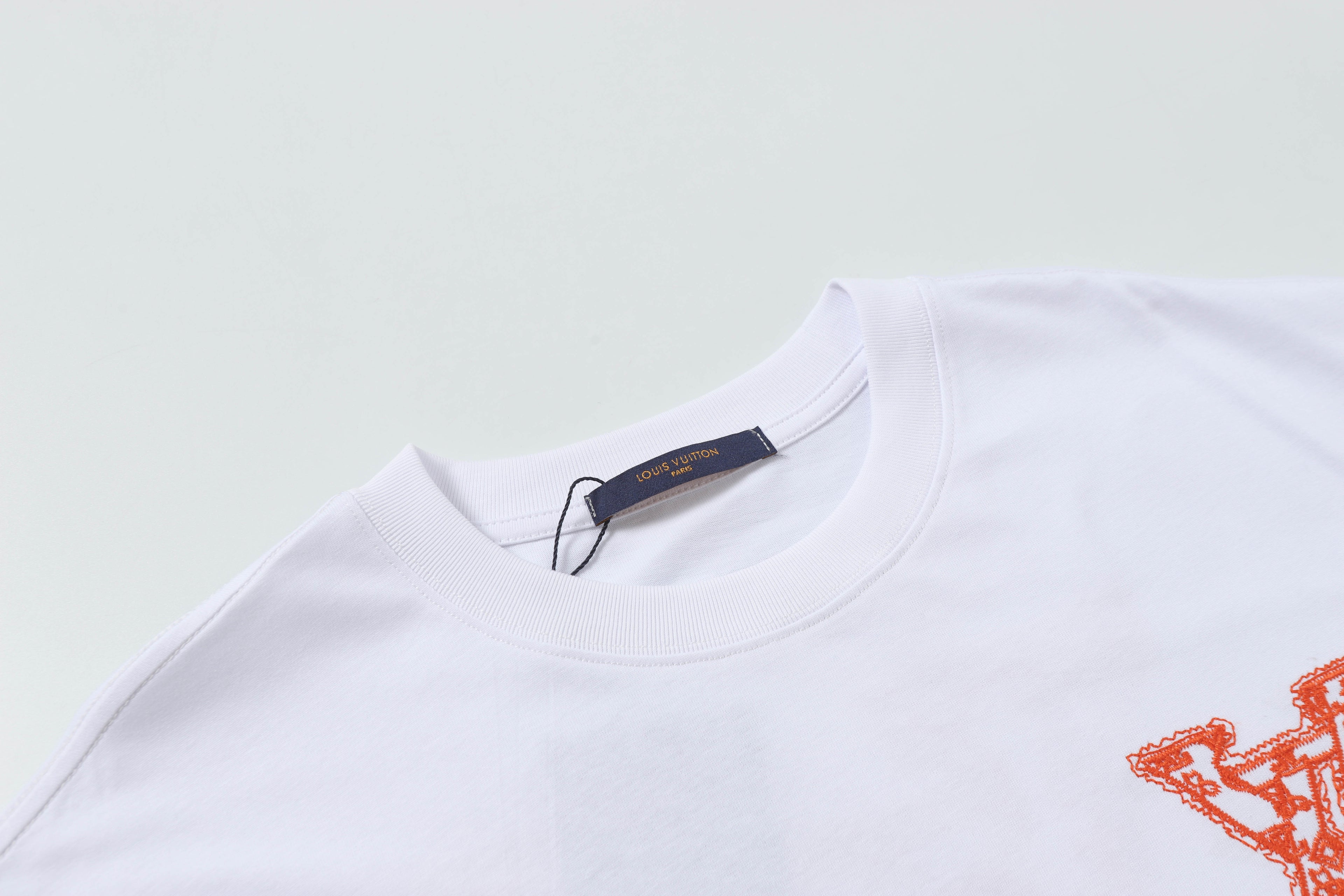 U1R45E165 Popular T-shirt