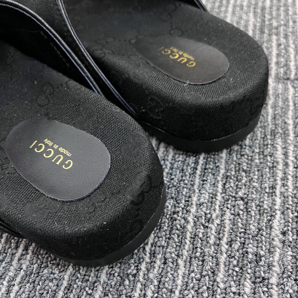 Z5QB17  Popular shoes