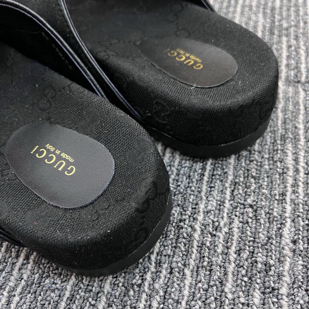 Z5QB17  Popular shoes
