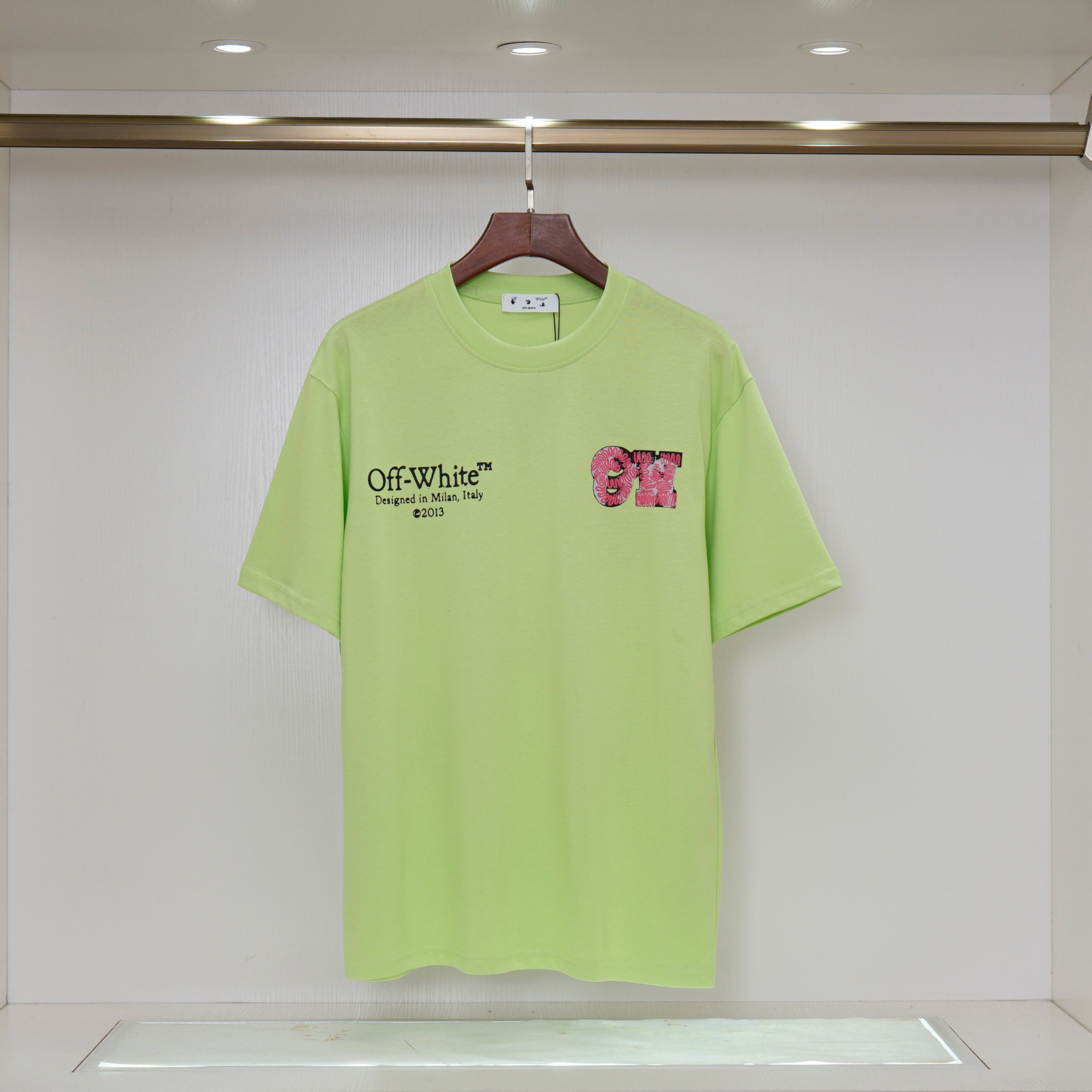 U1N65A20 Popular T-shirt