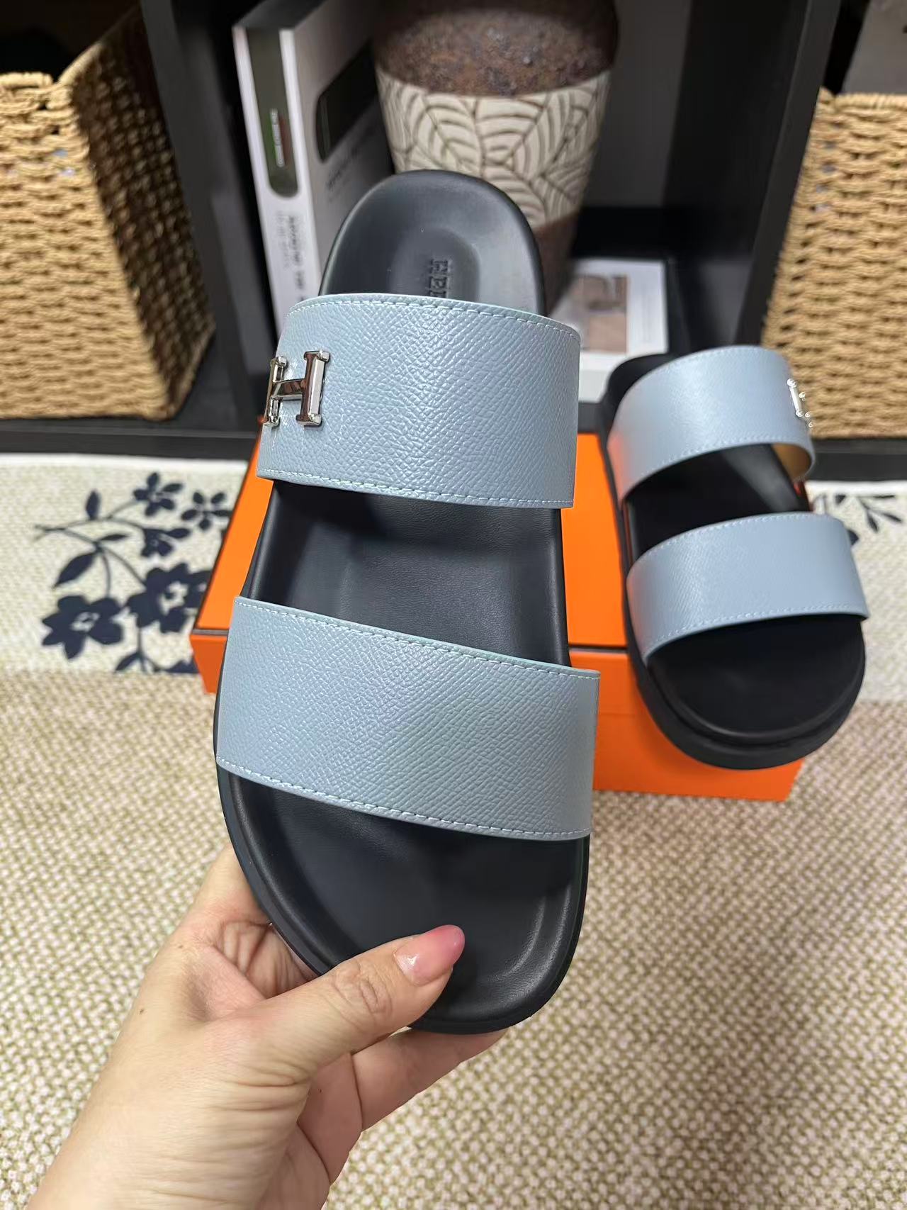 Z2P36H19 Popular high-quality leather Shoes