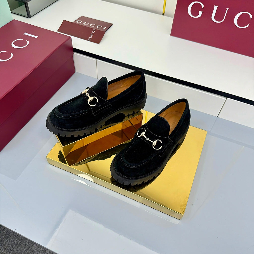 Z2Q105B304 Popular high-quality Shoes