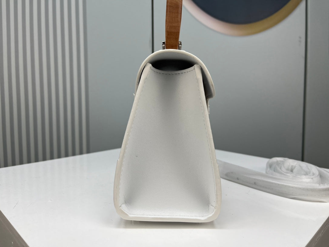 B1N86A10 Popular leather bag