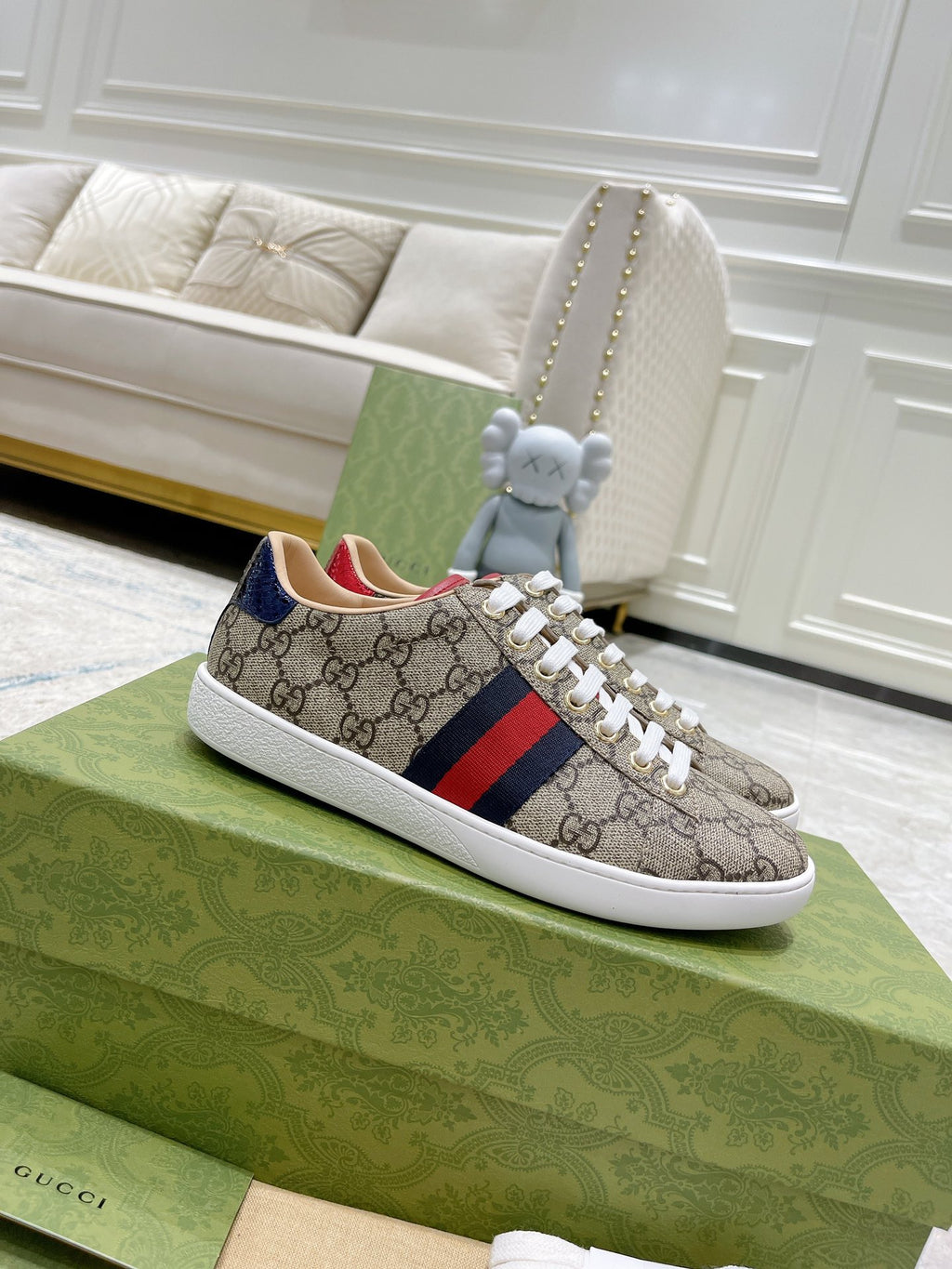 Z2Q105B202 Popular high-quality Shoes