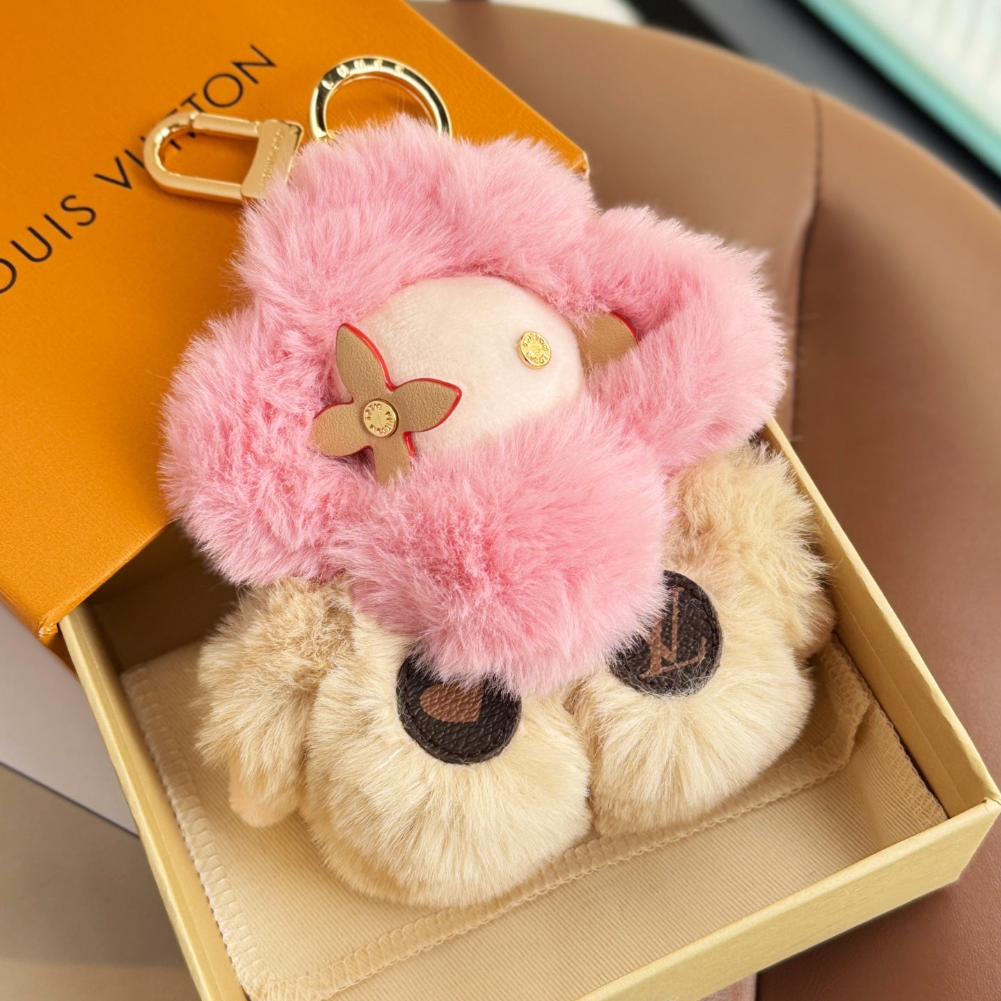 A1Z105E13 Popular bag 's charms accessories