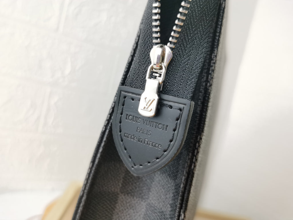 B1X44E392 Popular  leather bag