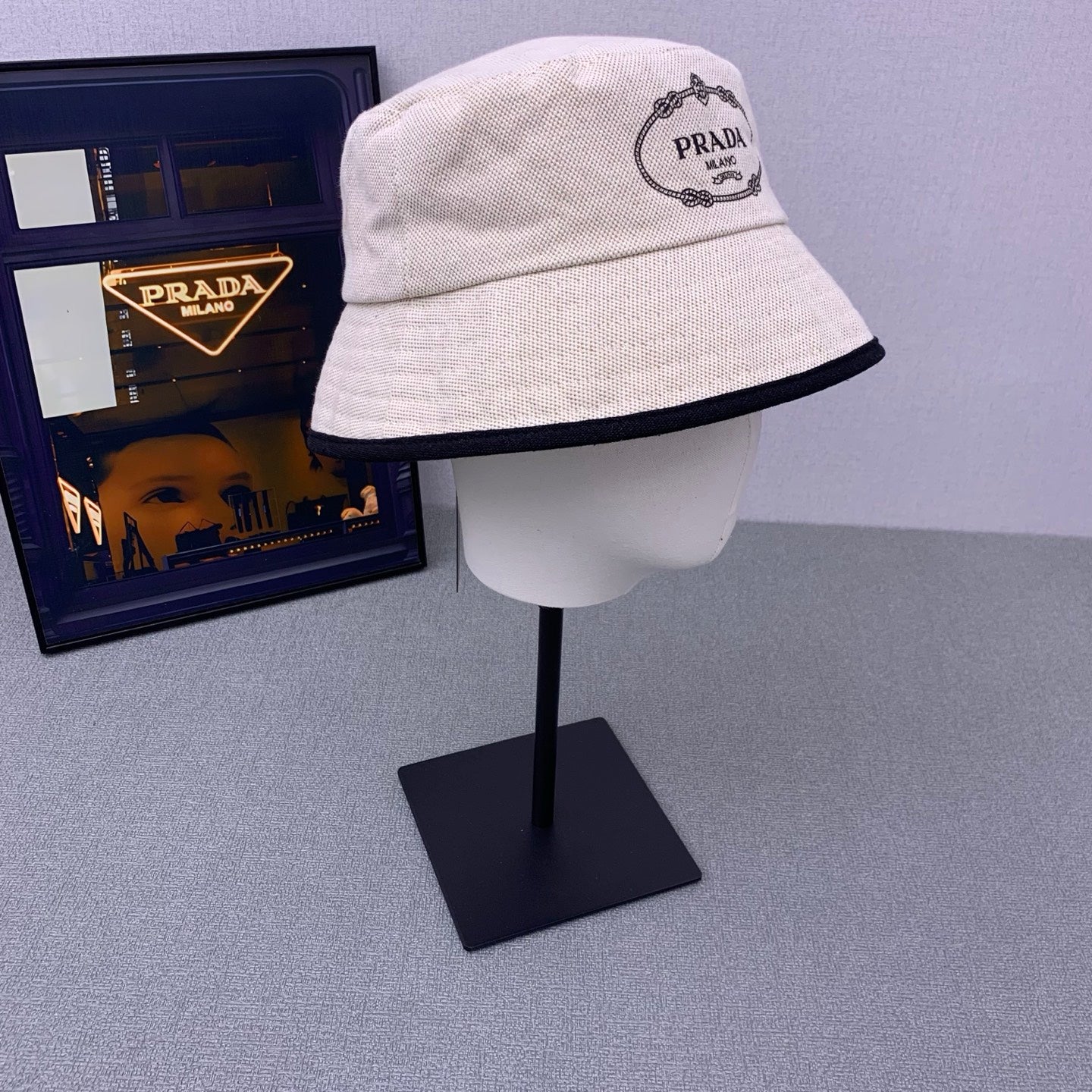 M1Z45D559 Popular  hats