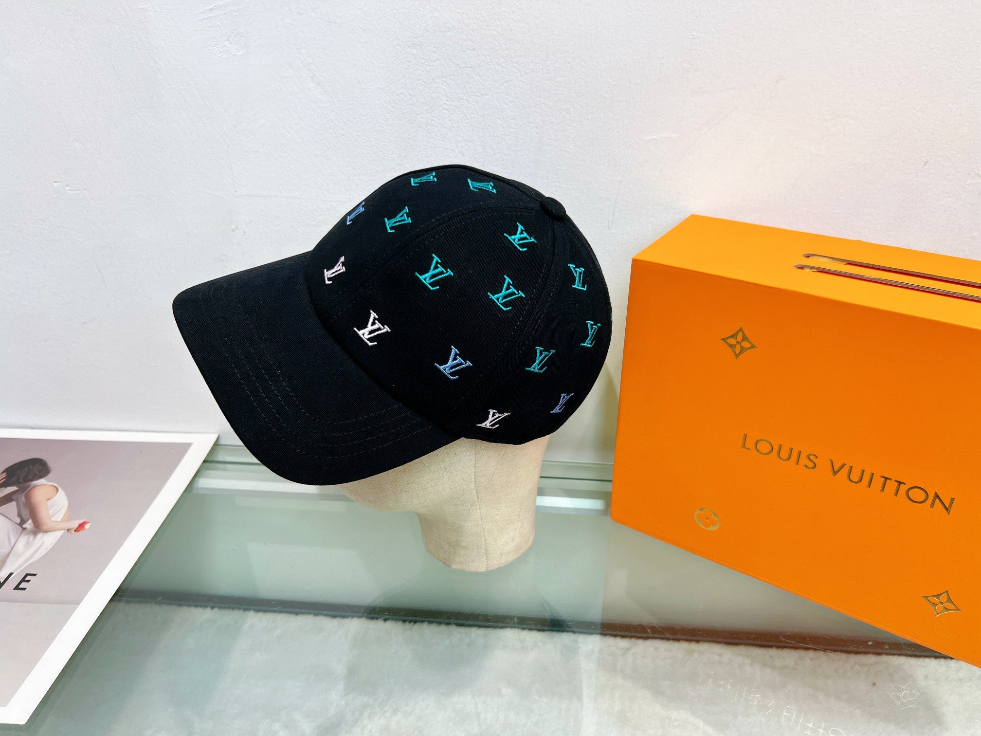 M1Q85E102 Popular  hats