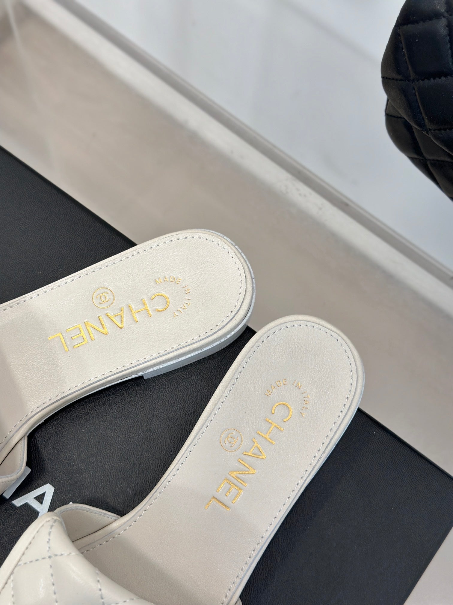 Z1ZC245  Popular Slippers