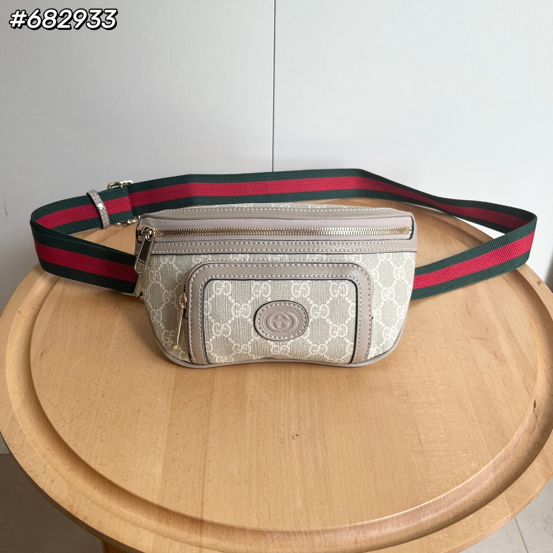 B1R15B42  Popular leather bag