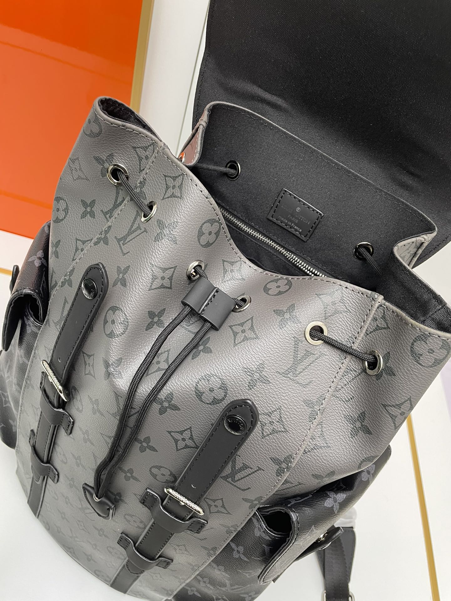 B1W15E68 Popular  leather Backpacks