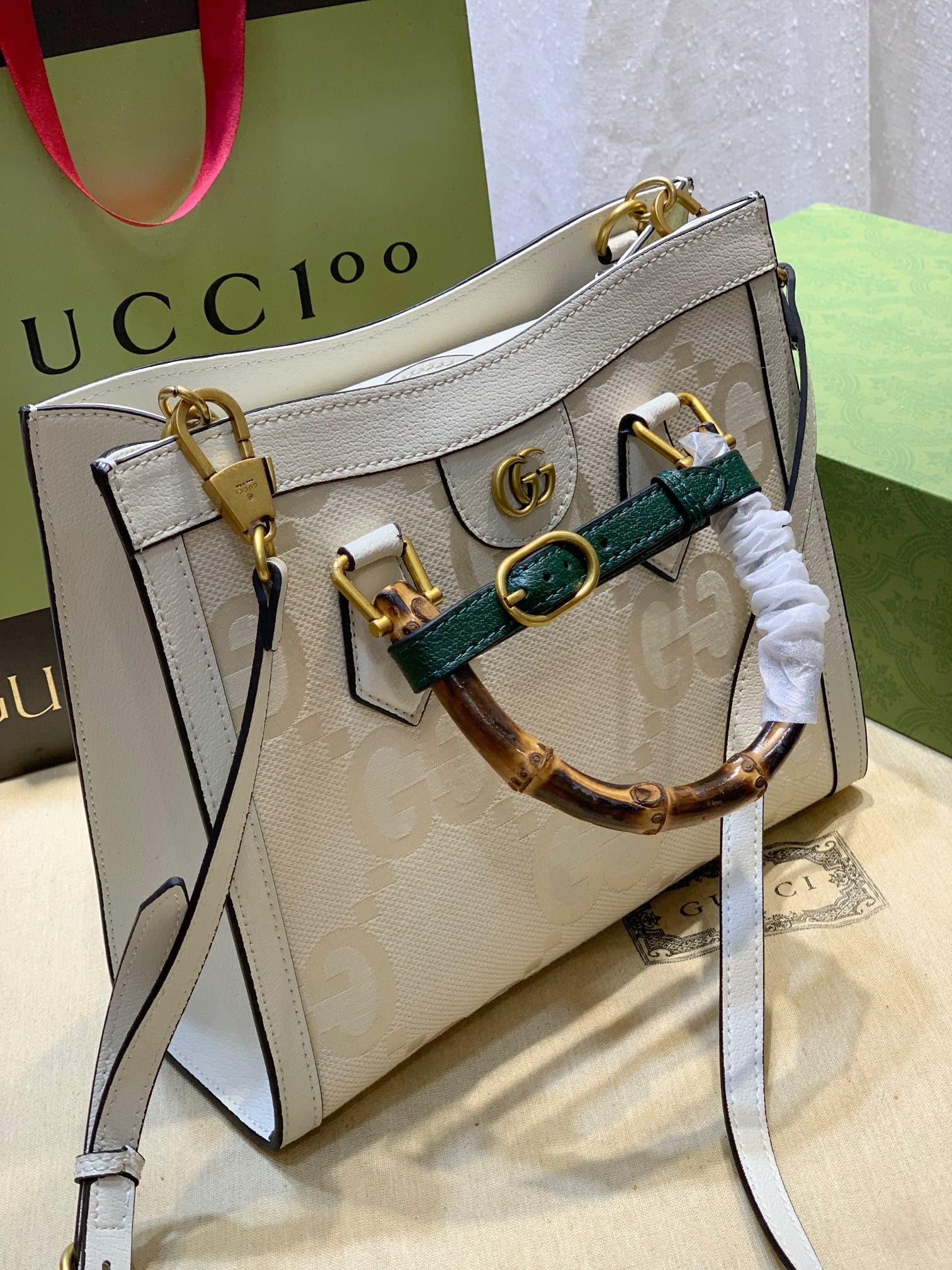 B1X93B117 Popular leather bag 