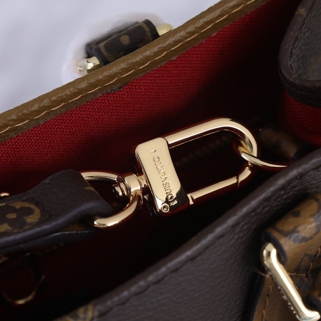 B1X43E65 Popular   leather bag 
