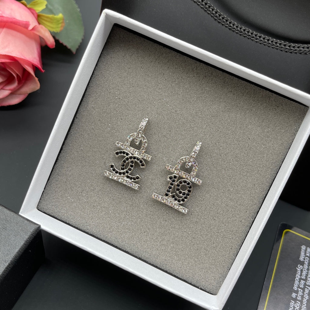 X1Z94C898E Popular  Earrings