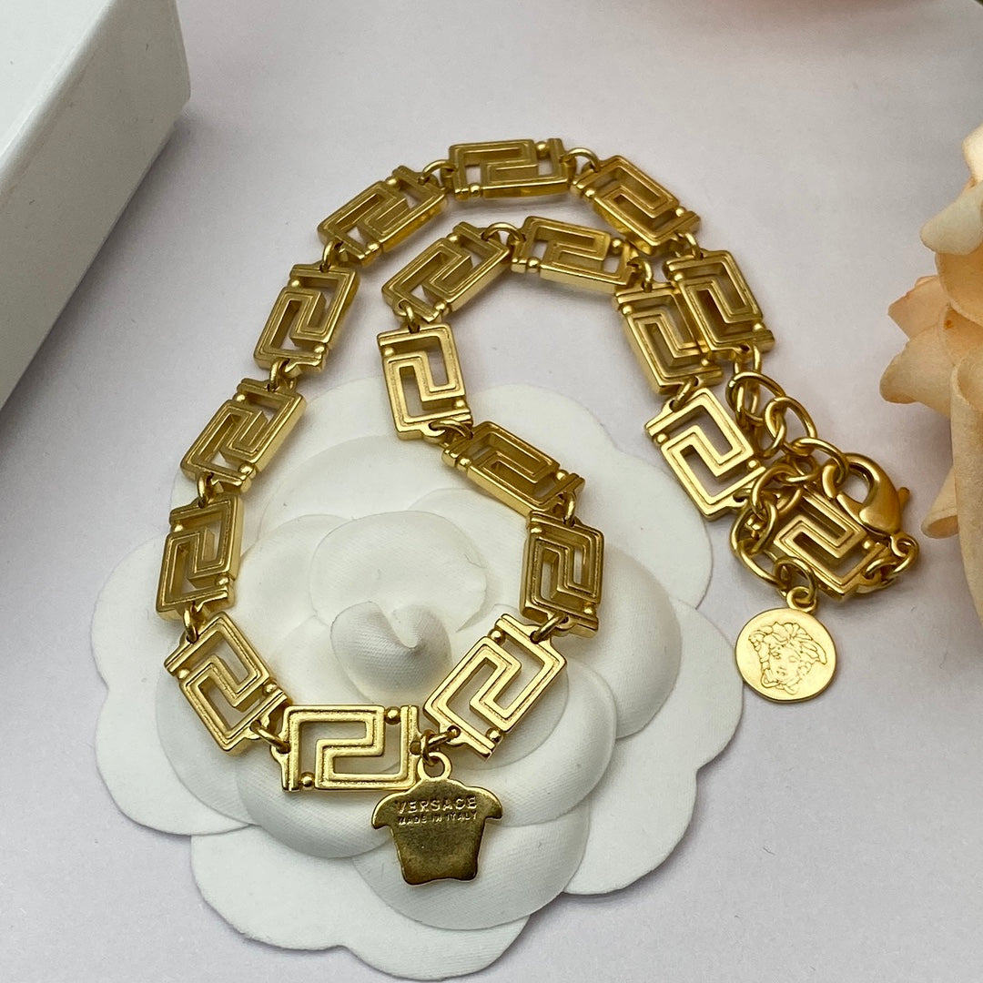 X1R75V73X Popular   Necklace
