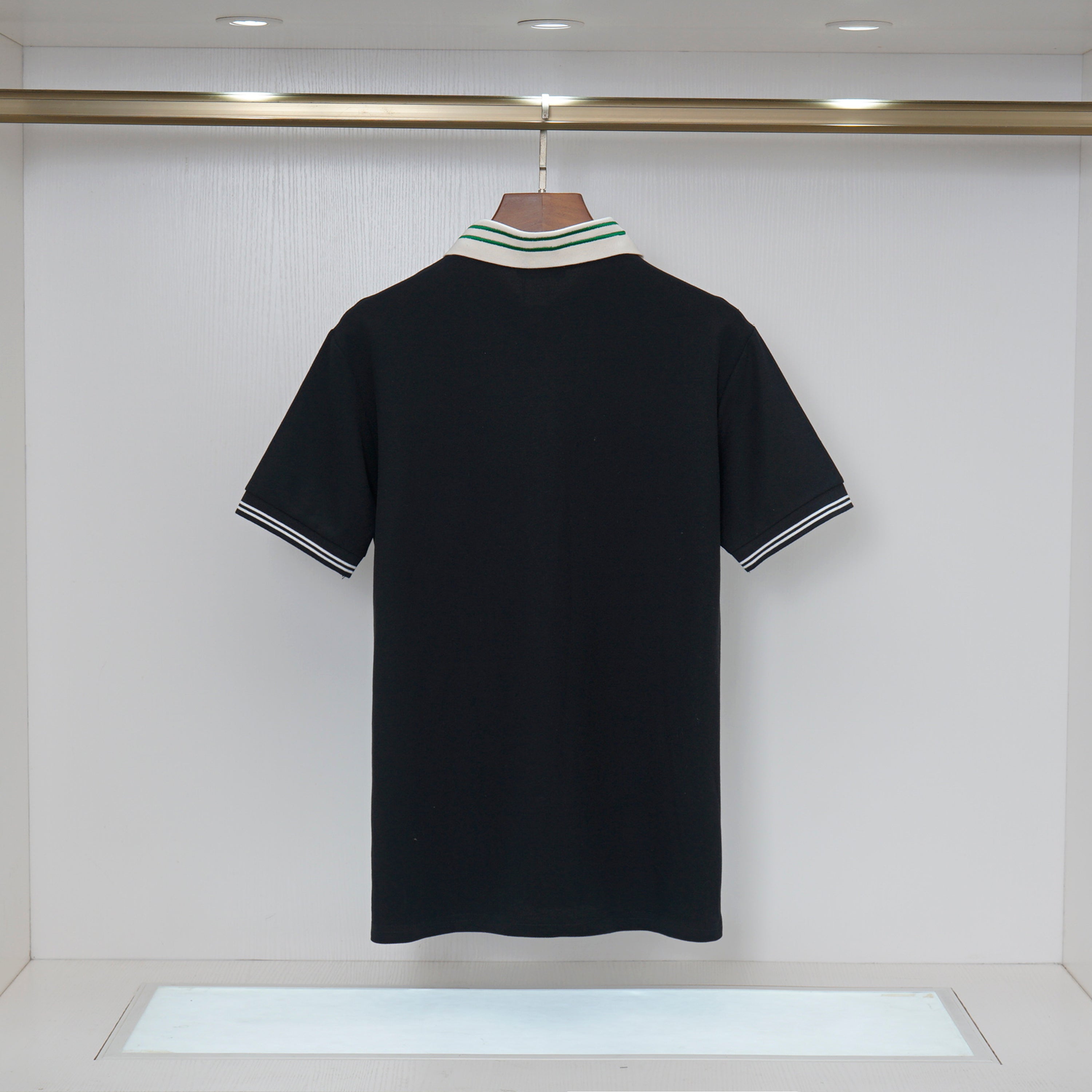 U1P36B74 Popular T-shirts
