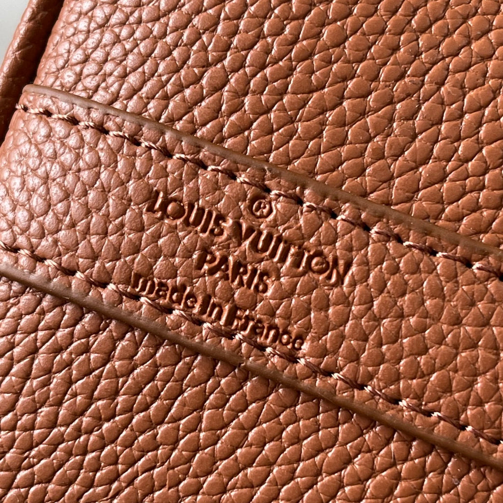 B1P46E31 Popular leather bag