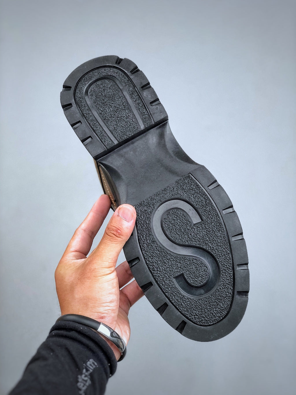 Z4Q95A84 Popular Shoes
