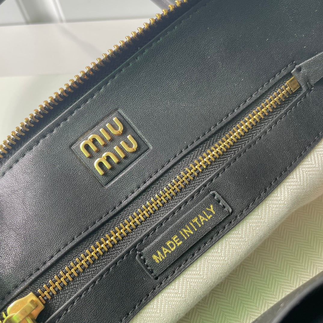 B1R15A40  Popular   leather bag