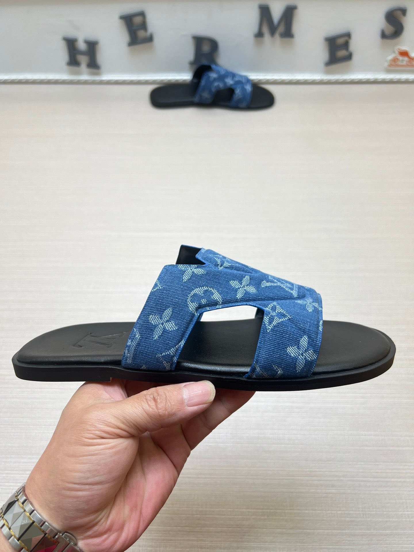 Z5ZE32 Popular slippers