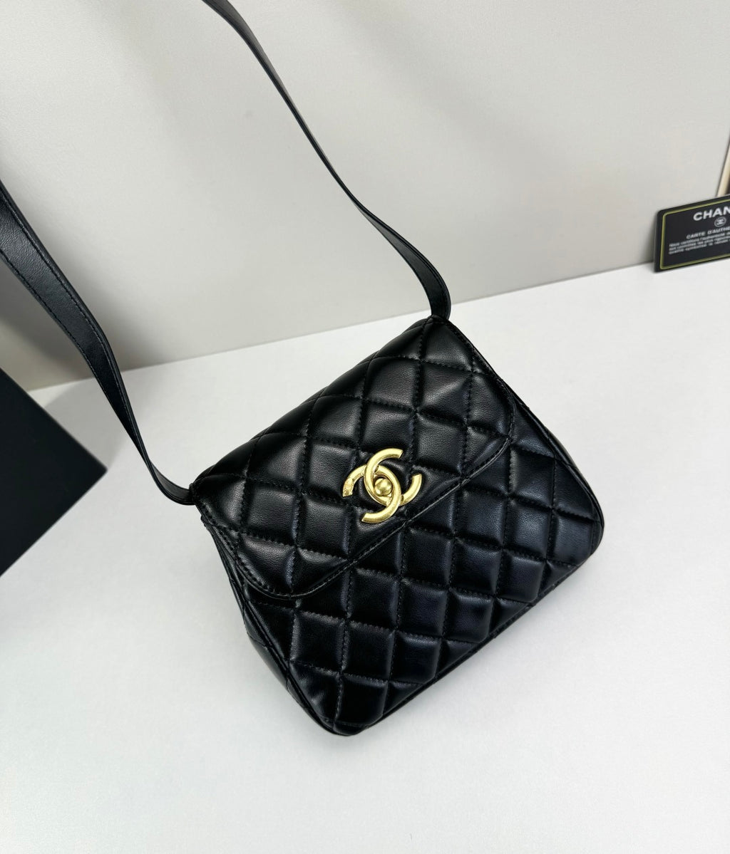 B1R15C63  Popular  leather bag