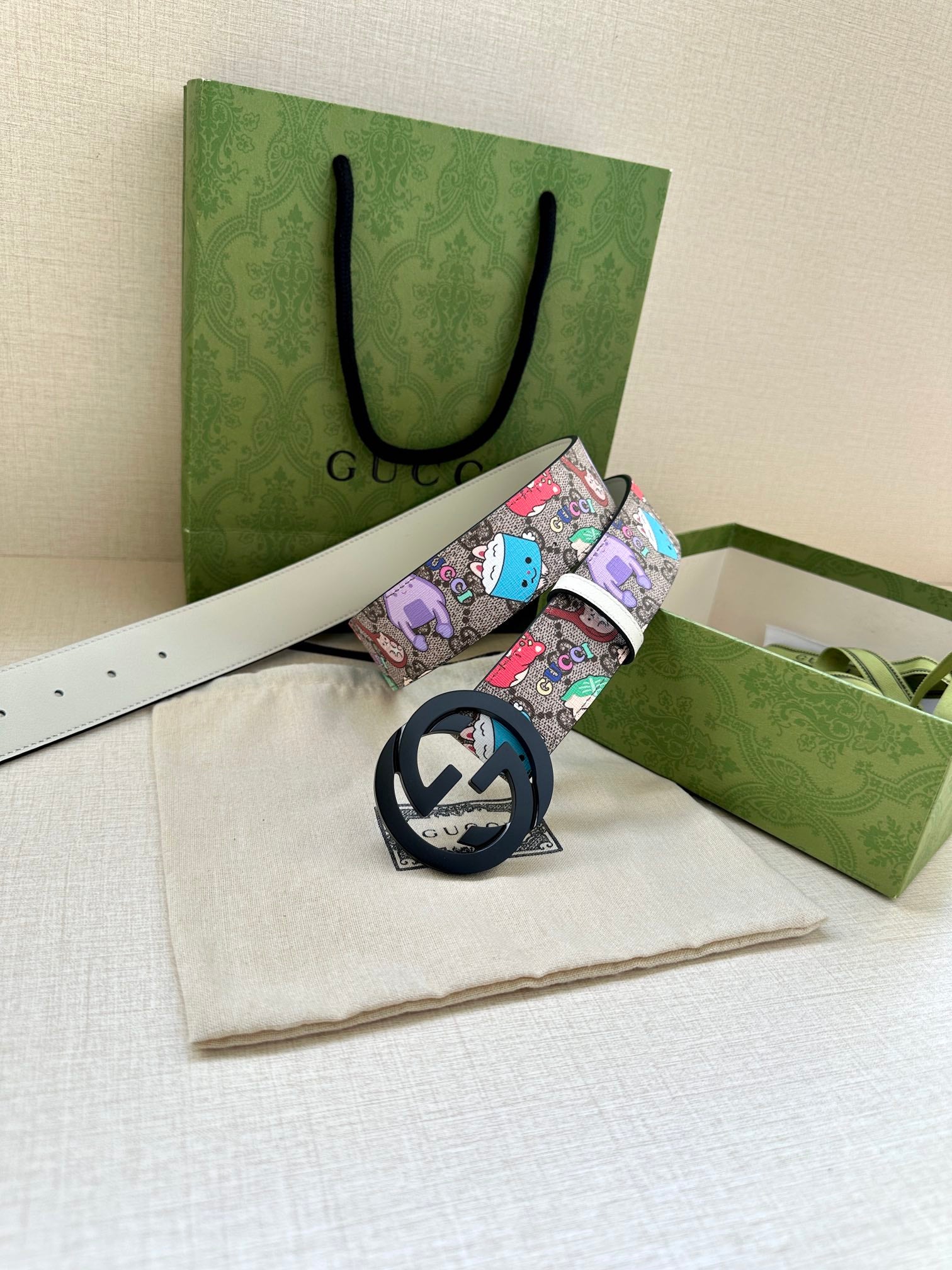 P1R55B208 Popular High quality belt With full package