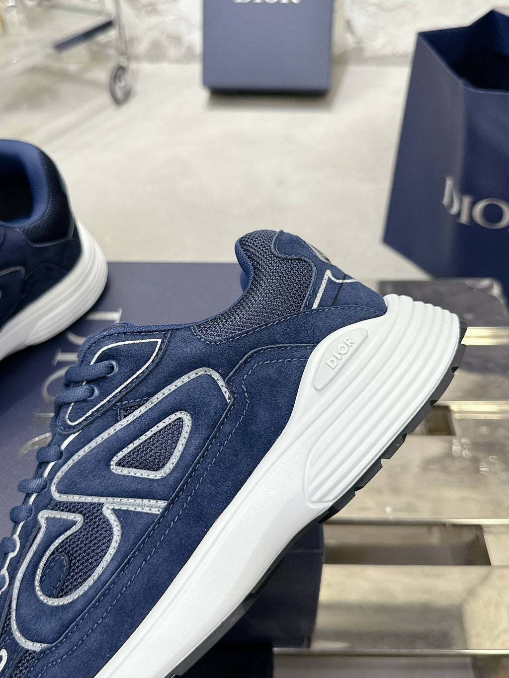 Z2R45D2 Popular high-quality shoes