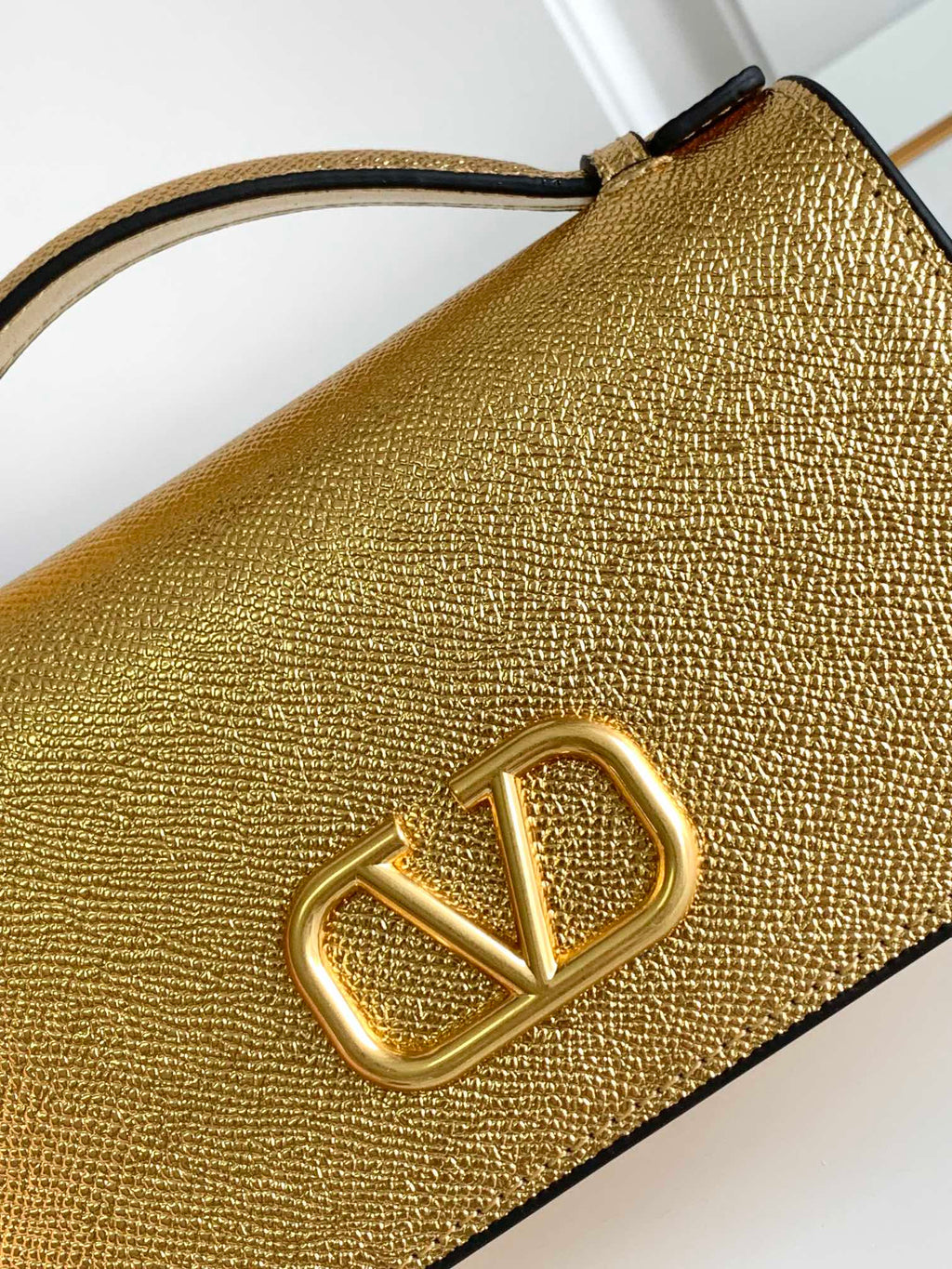 B1X44VL272 Popular leather bag 