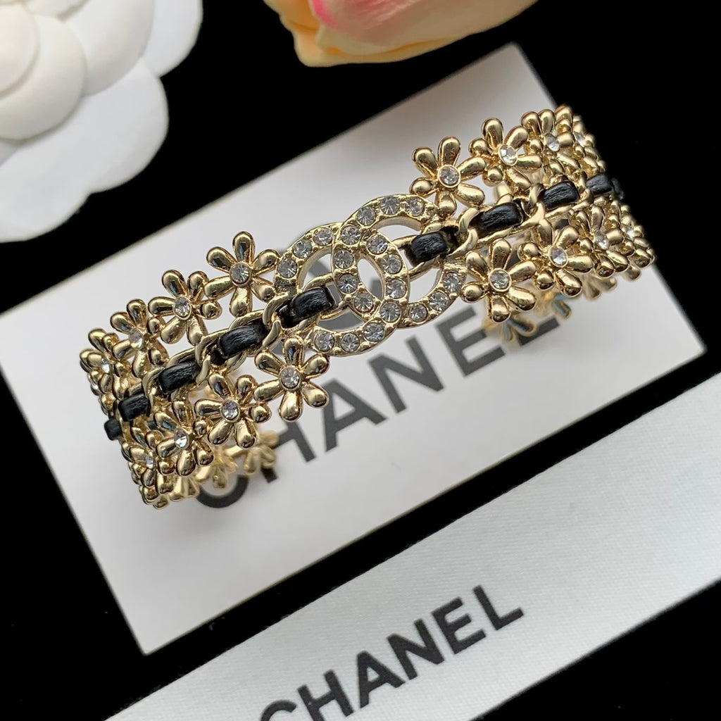 X1Y83C120K  Popular Bracelets