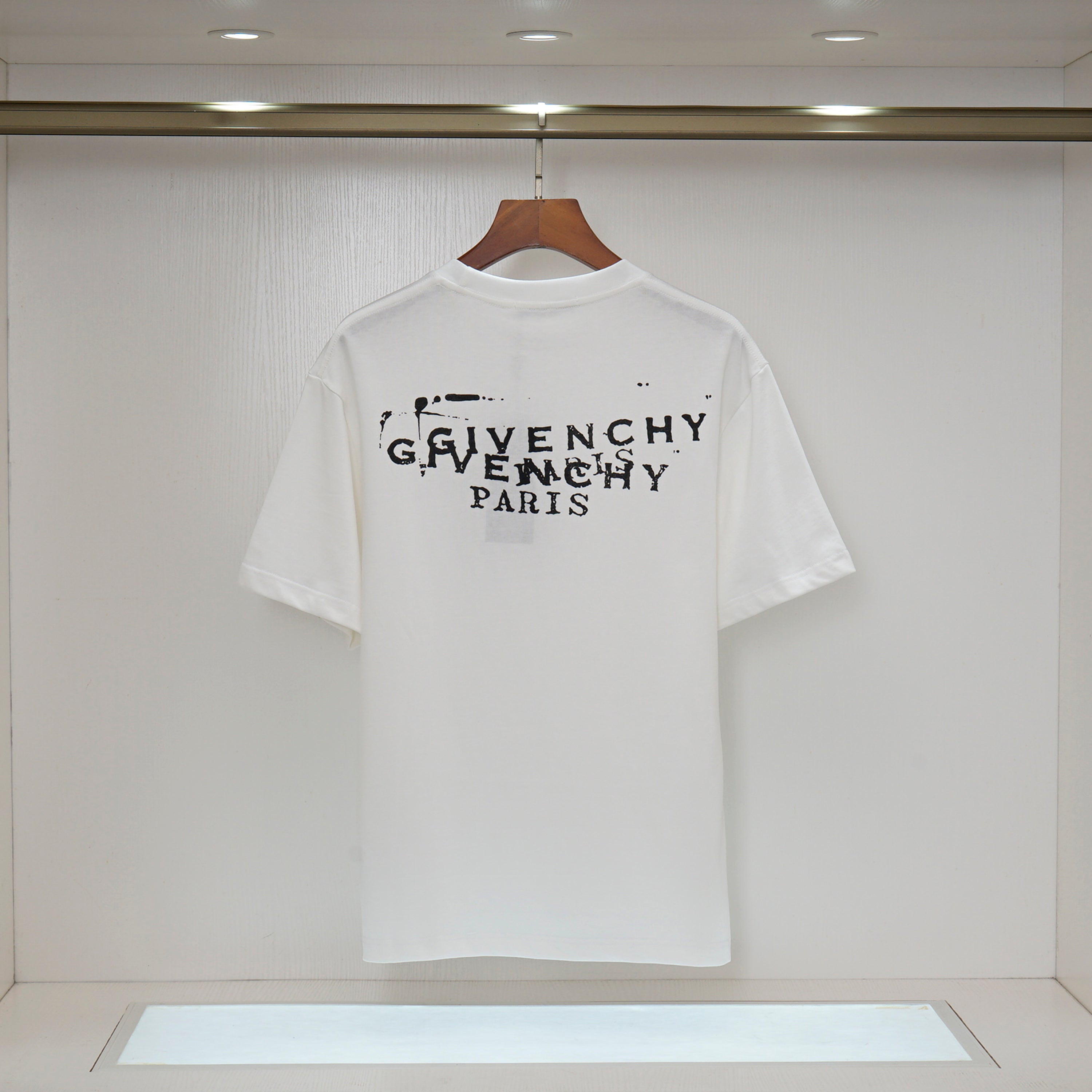 U1R76A4 Popular T-shirts