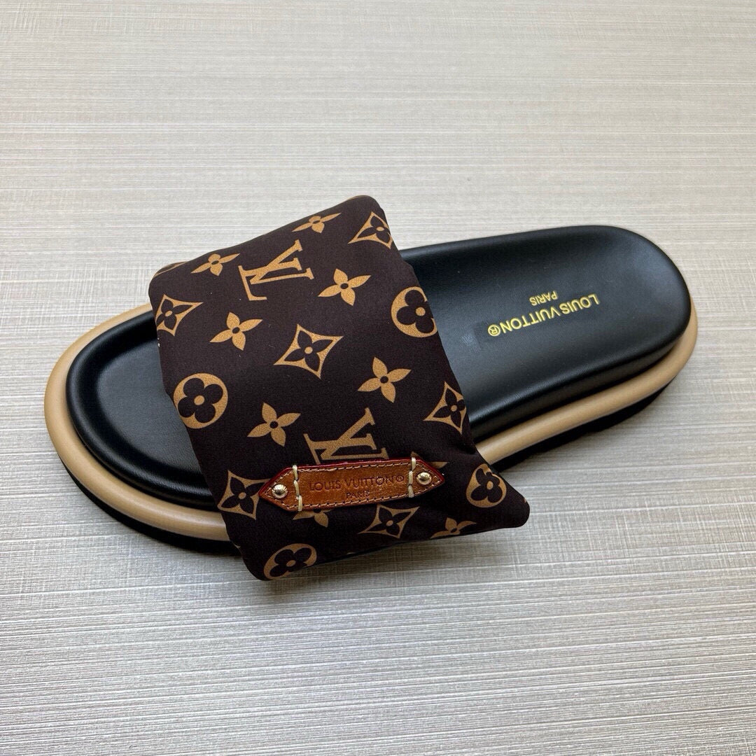 Z5QE9 Popular Slippers