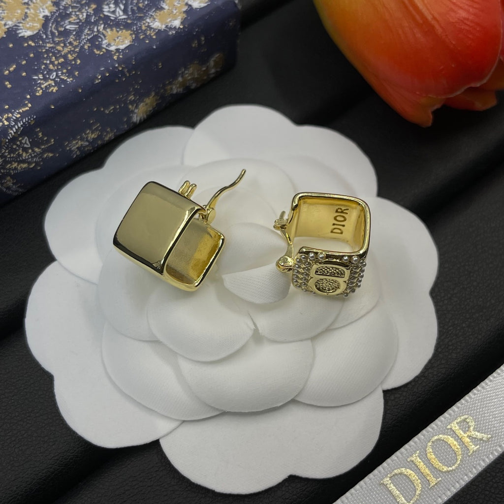 X1Z94D774E Popular  Earrings