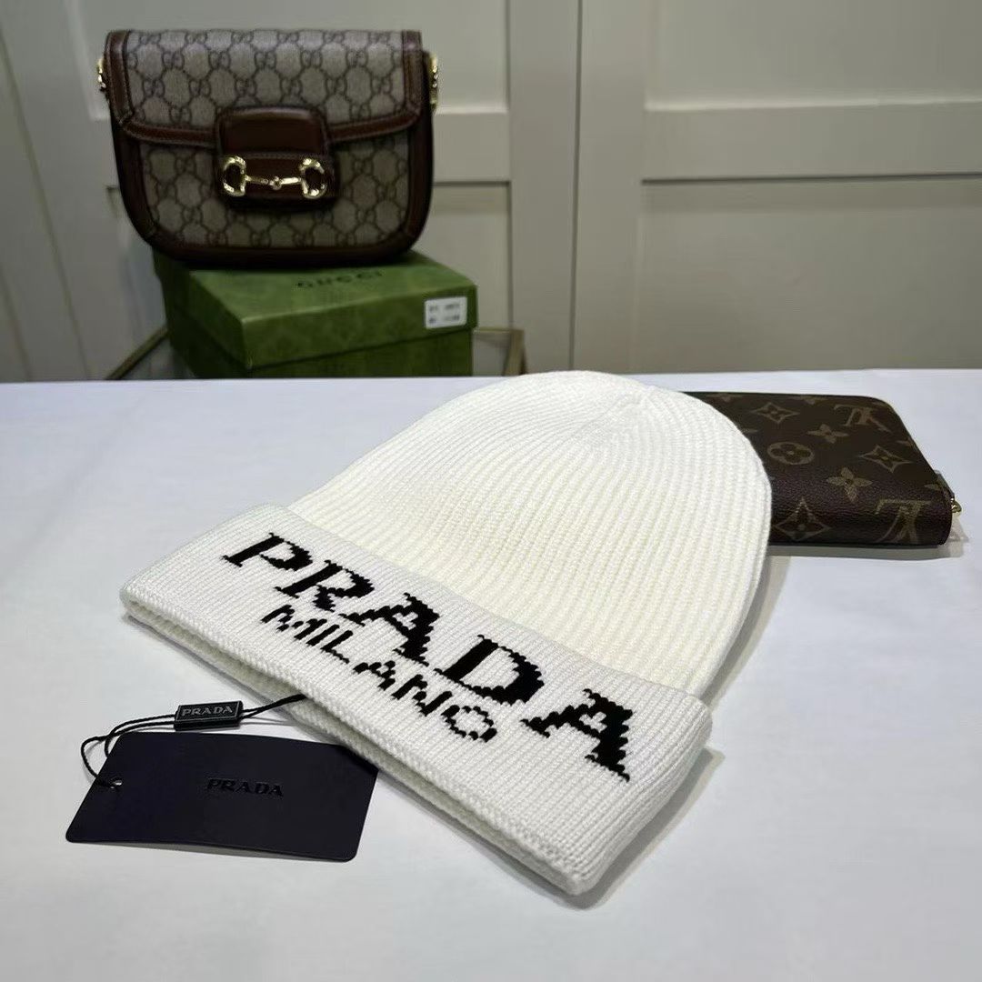M1R86P82 Popular hats