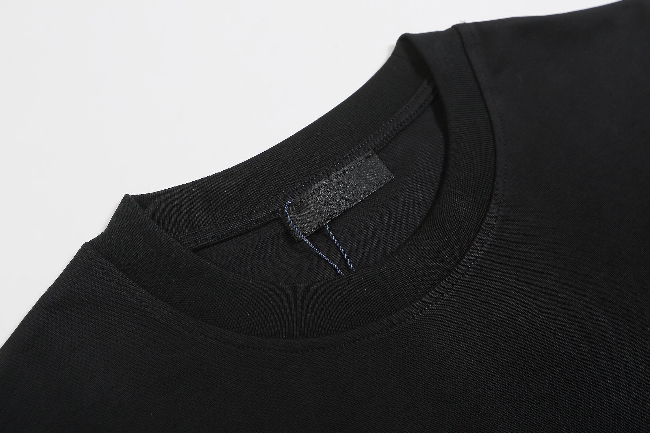U1W25P8  Popular T-shirts