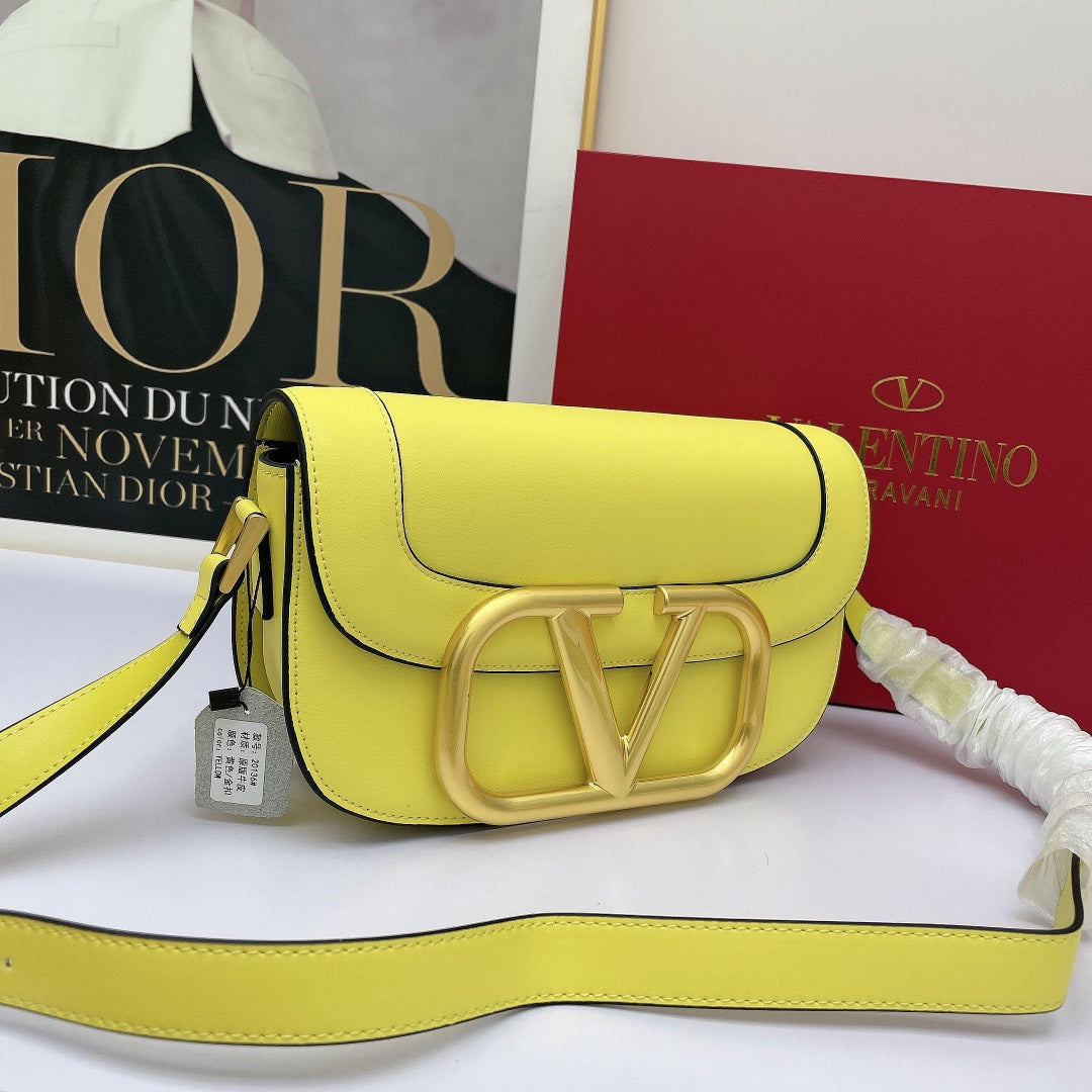 B5X111VL45 Popular  leather bag 