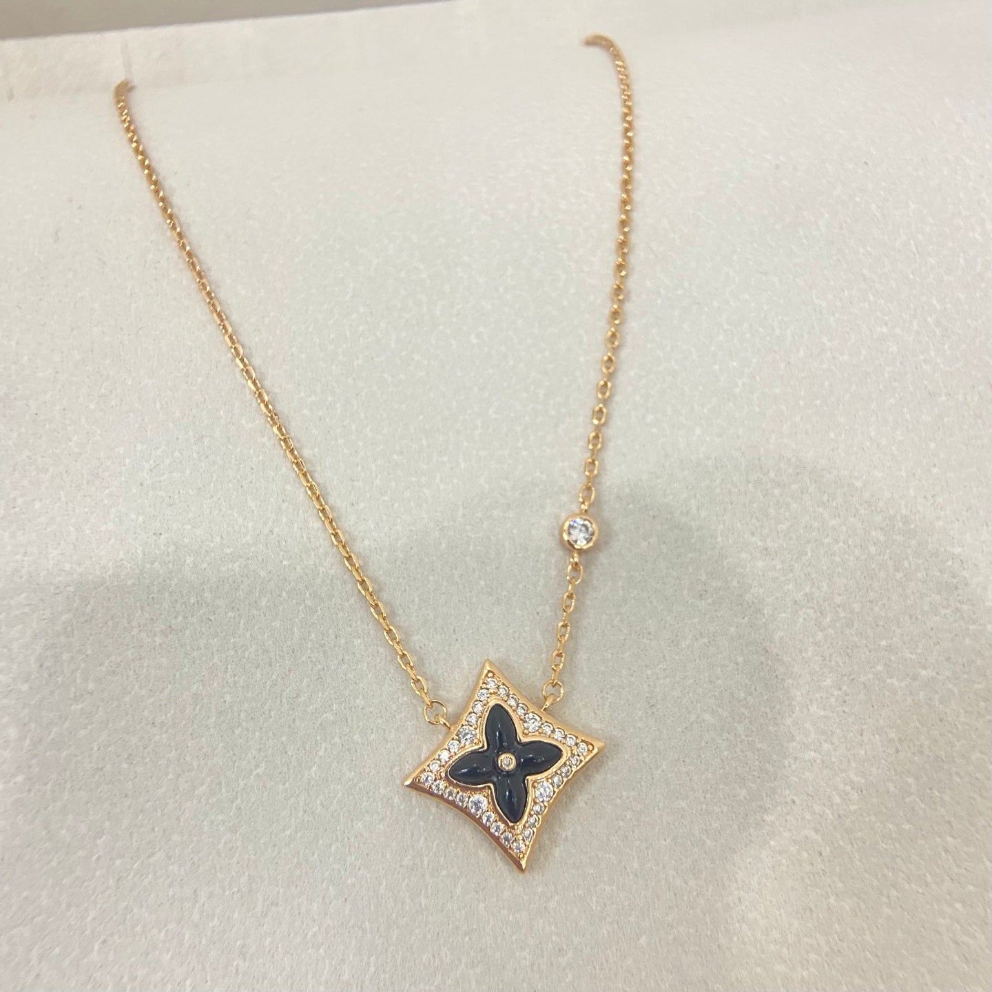 X5N66E1X Popular Necklaces