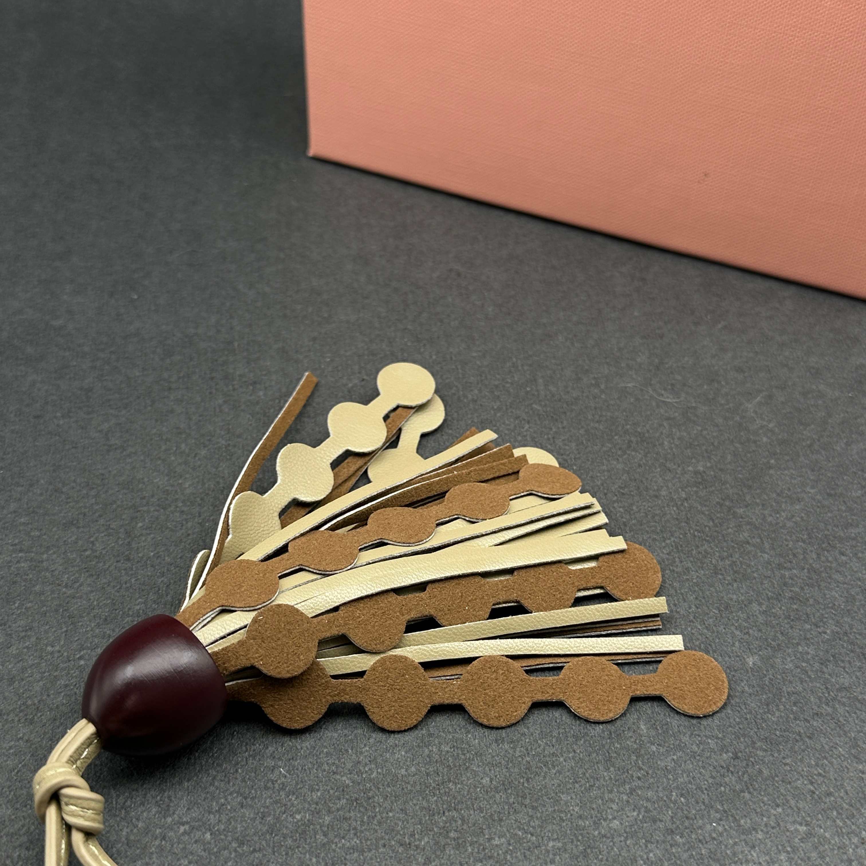 A1R46A27 Popular bag 's charms accessories