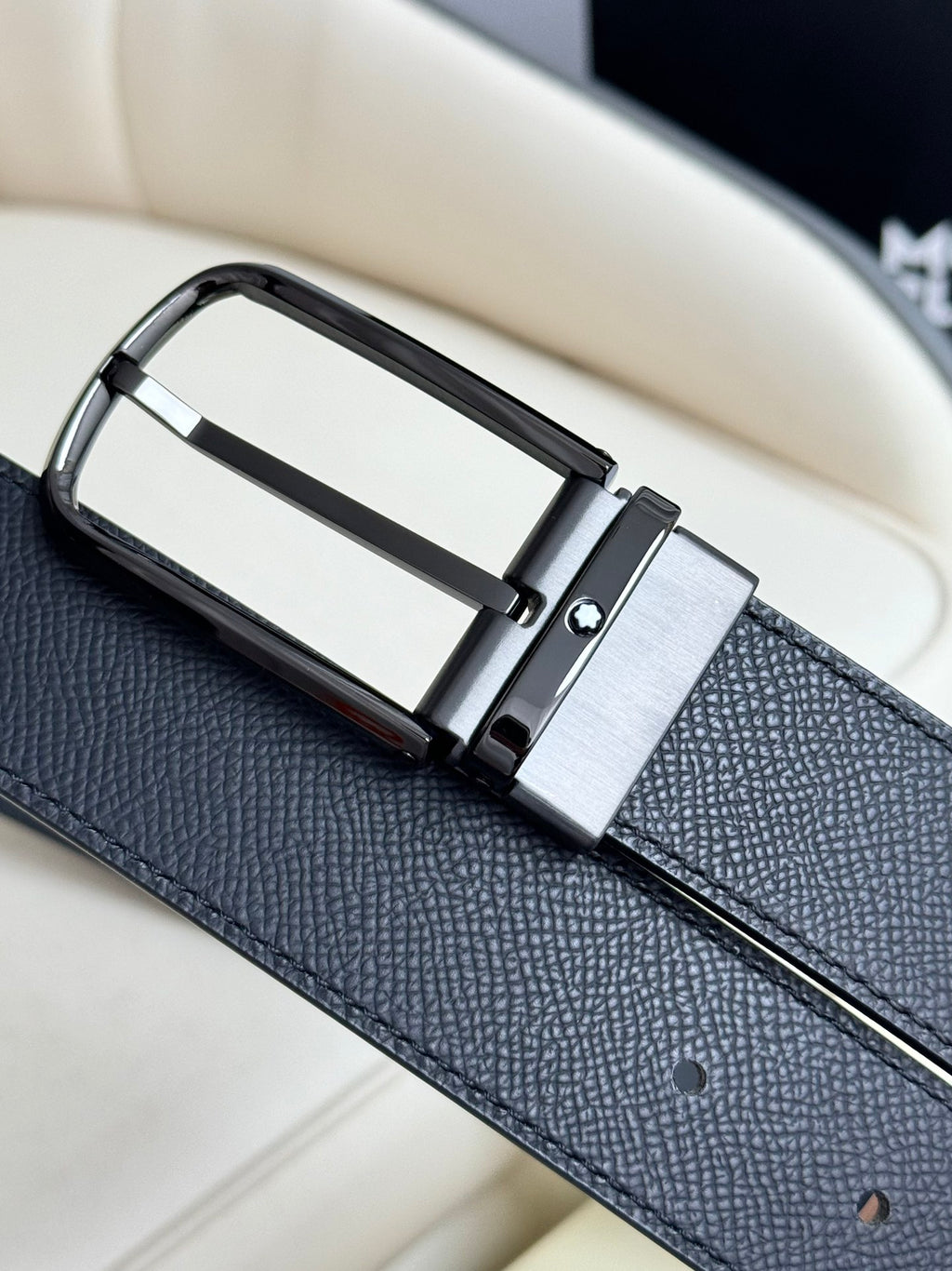 P1R55A235 Popular   High quality belt With full package
