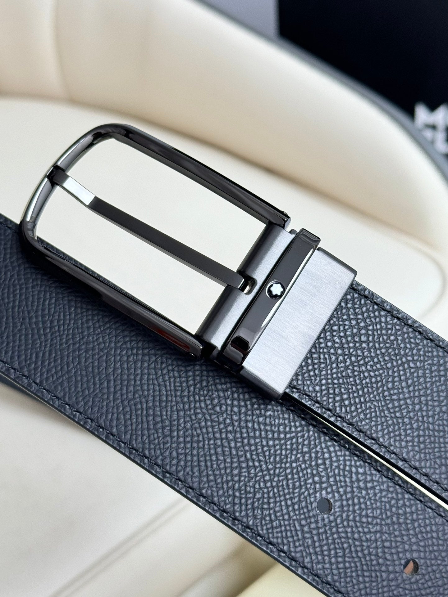 P1R55A235 Popular   High quality belt With full package