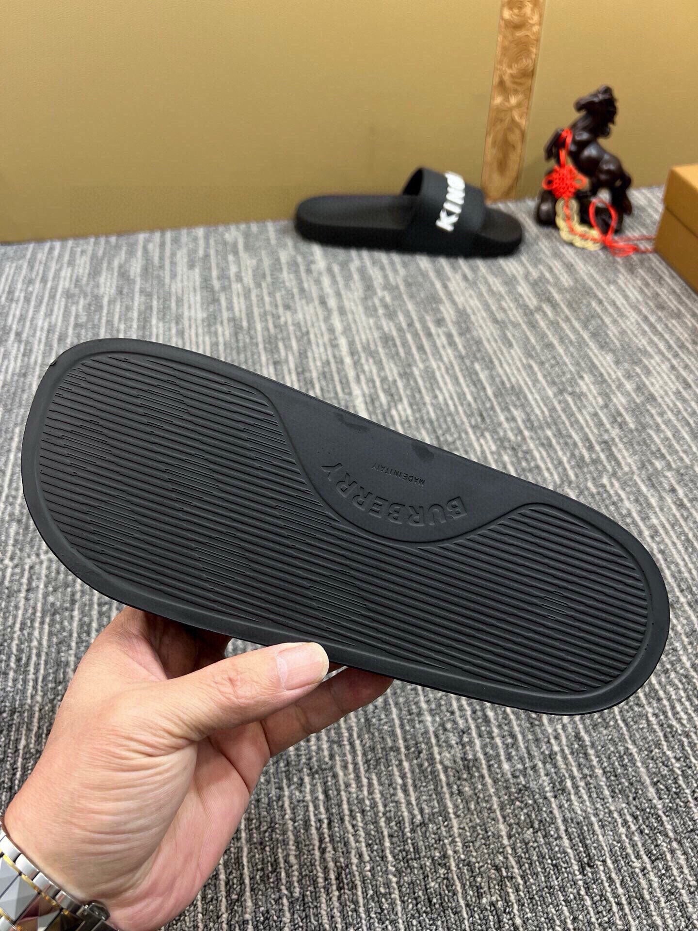 Z5Z35R254 Popular Slippers